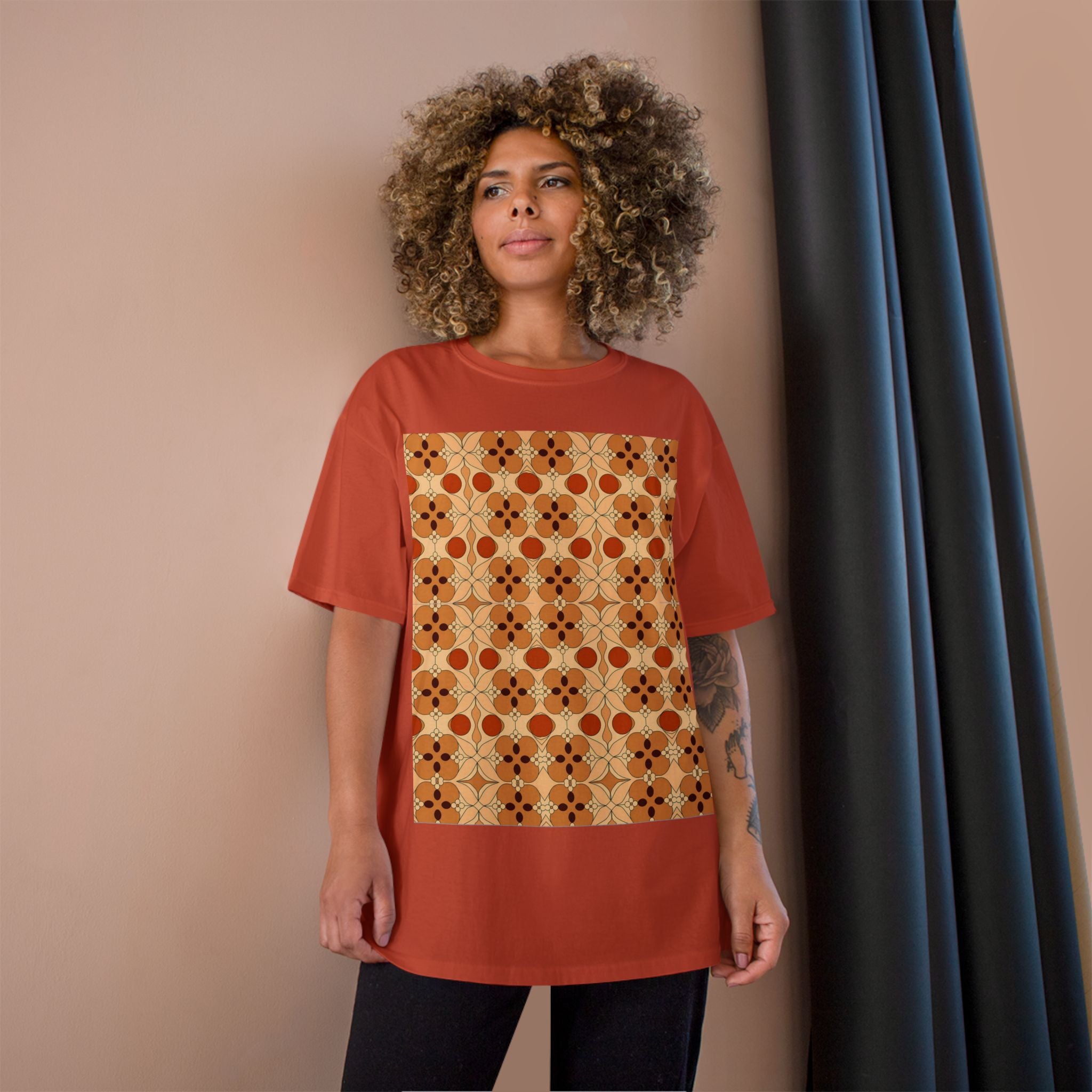 Retro Pattern T-Shirt - Stylish and Comfortable Tee - Angel Body