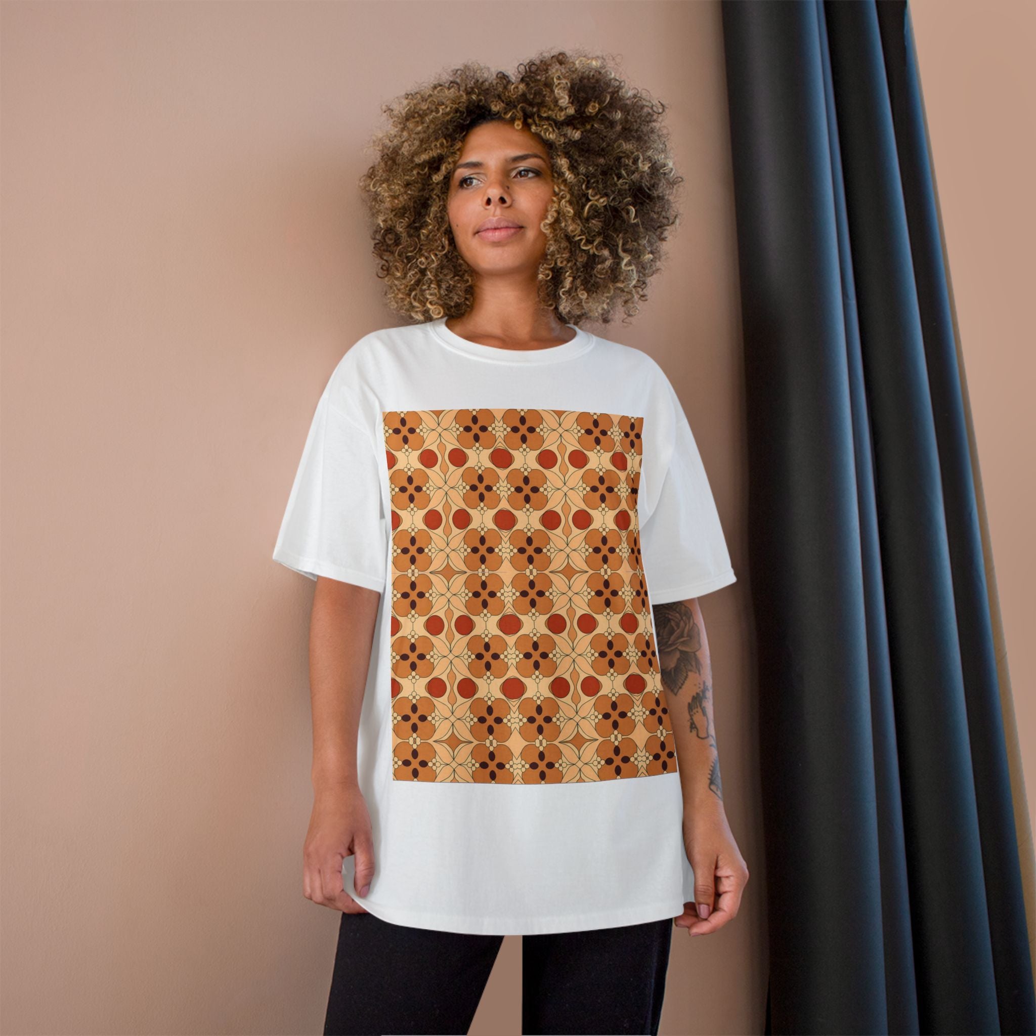 Retro Pattern T-Shirt - Stylish and Comfortable Tee - Angel Body