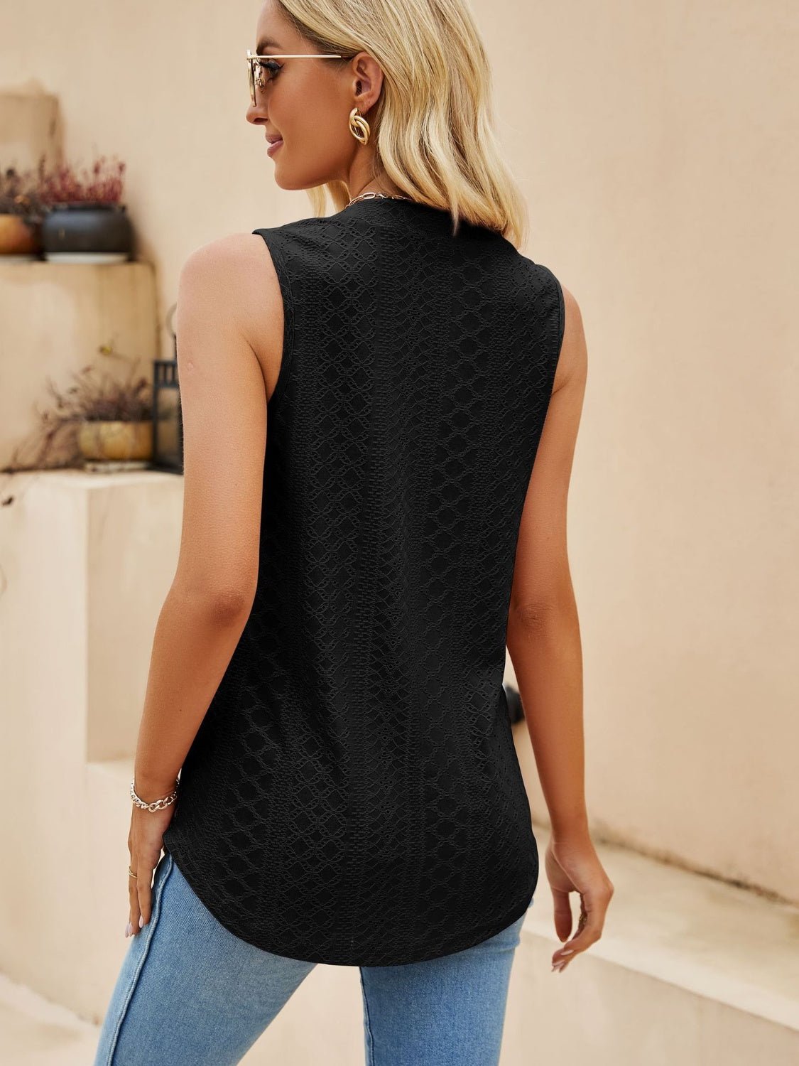 Eyelet Notched Tank - Angel Body