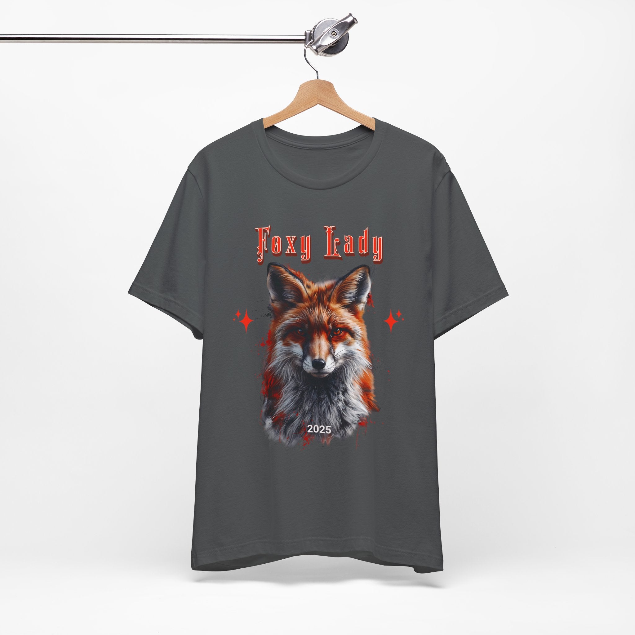 Unisex Jersey Short Sleeve Tee: A beautiful Red Fox with the words foxy lady - Angel Body