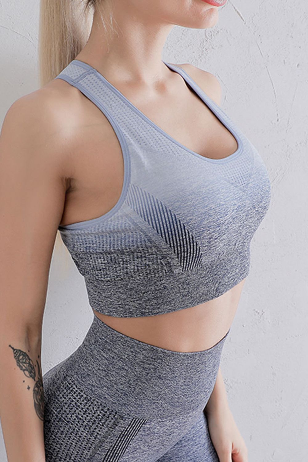Gradient Sports Bra and Leggings Set - Angel Body