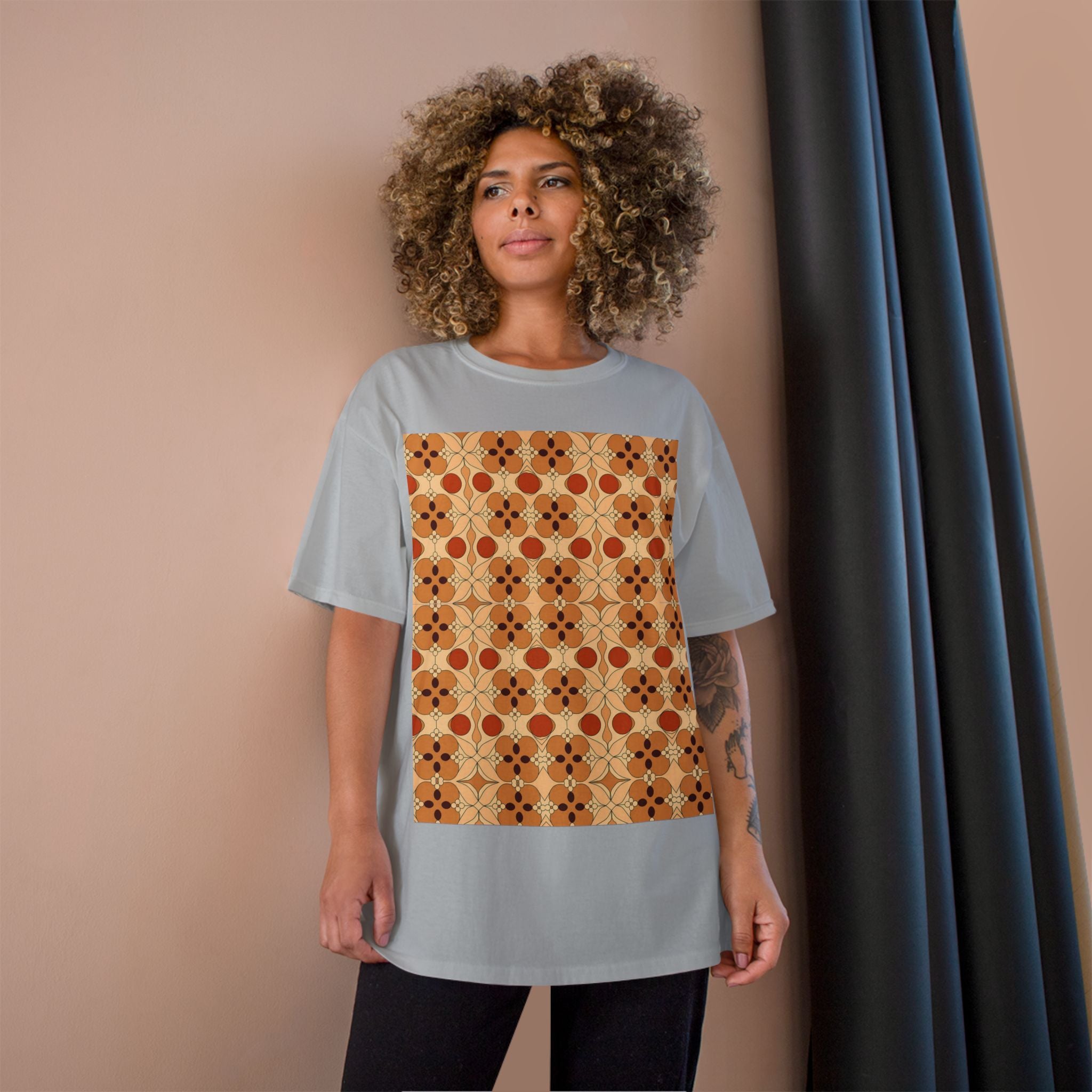 Retro Pattern T-Shirt - Stylish and Comfortable Tee - Angel Body