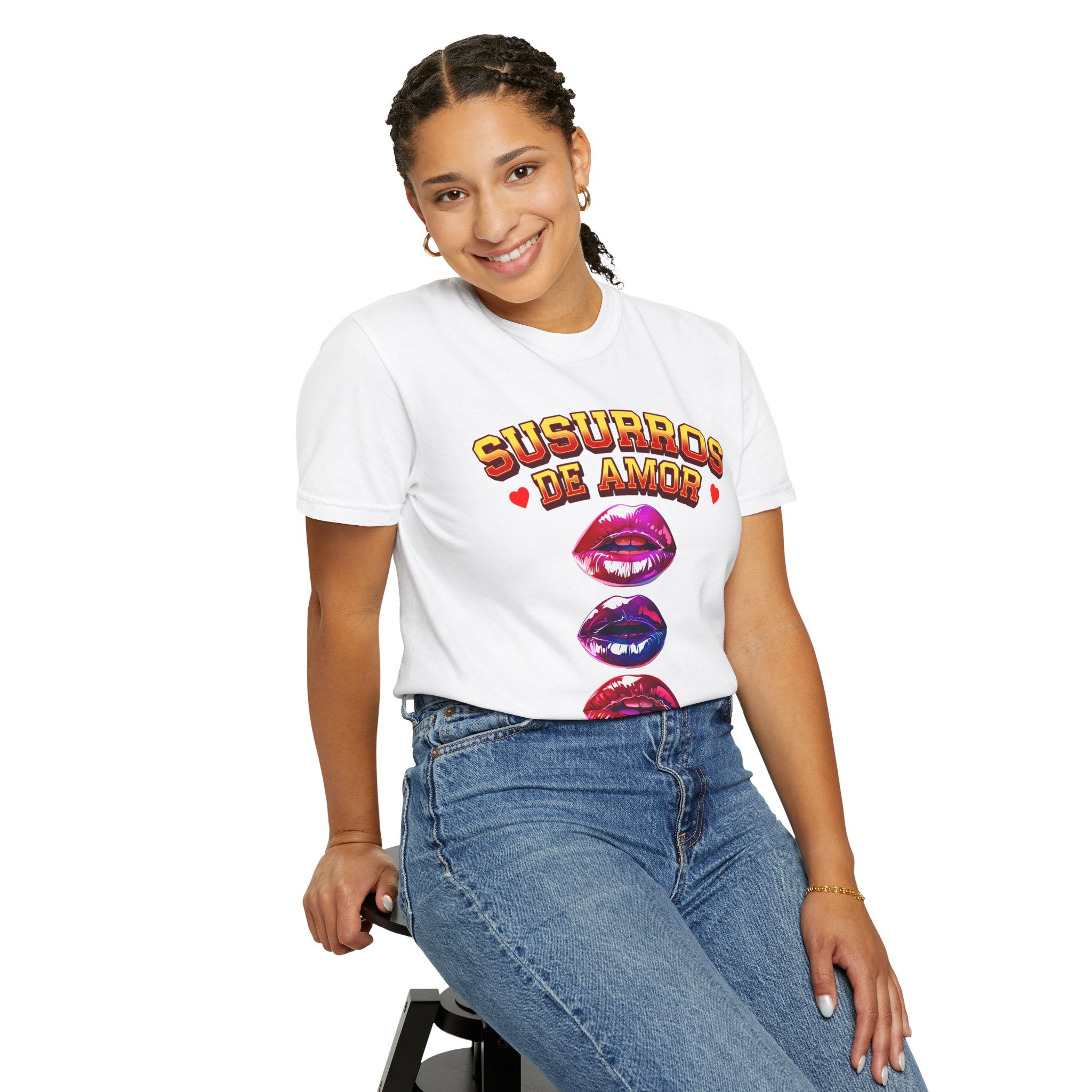 Unisex Artistic Lip Print T-Shirt - 'Susurros de Amor' - Angel Body