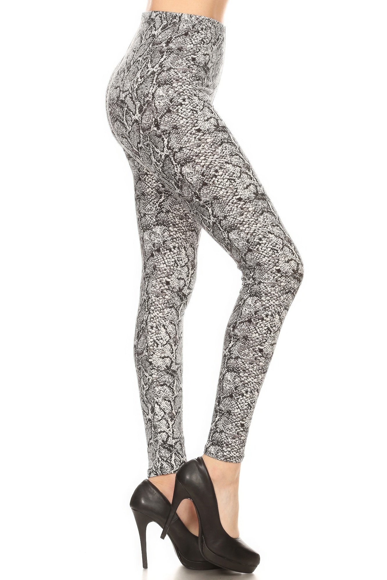 Snakeskin Print, Full Length, High Waisted Leggings In A Fitted Style With An Elastic Waistband - Angel Body