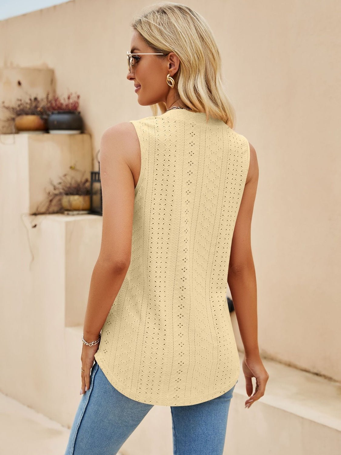 Eyelet Notched Tank - Angel Body