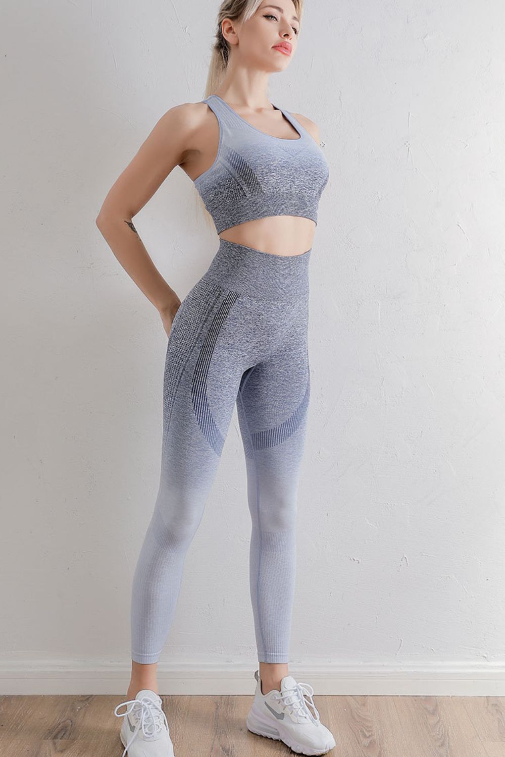 Gradient Sports Bra and Leggings Set - Angel Body