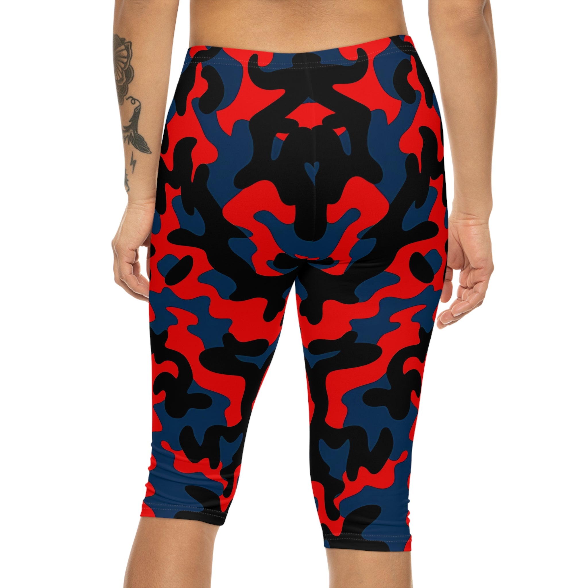 Bold Red & Black Camo Women’s Capri Leggings for Active Lifestyle